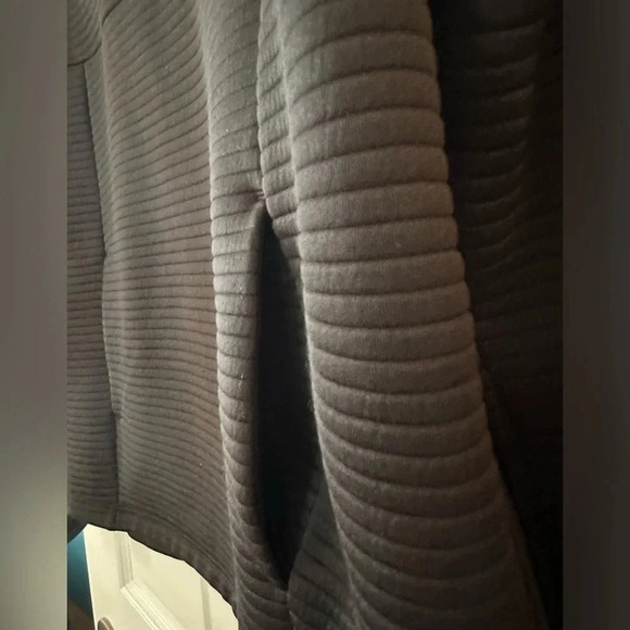 Zella 3/4 zip black jacket - Picture 4 of 8